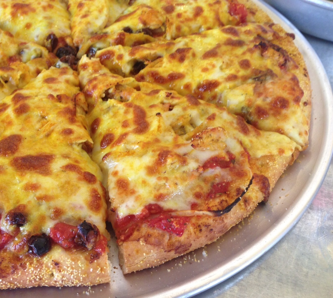 LIMITED TIME SPECIAL: “ZA-CURRY’S” CHICKEN PIZZA | Zachary&amp;#39;s Chicago Pizza